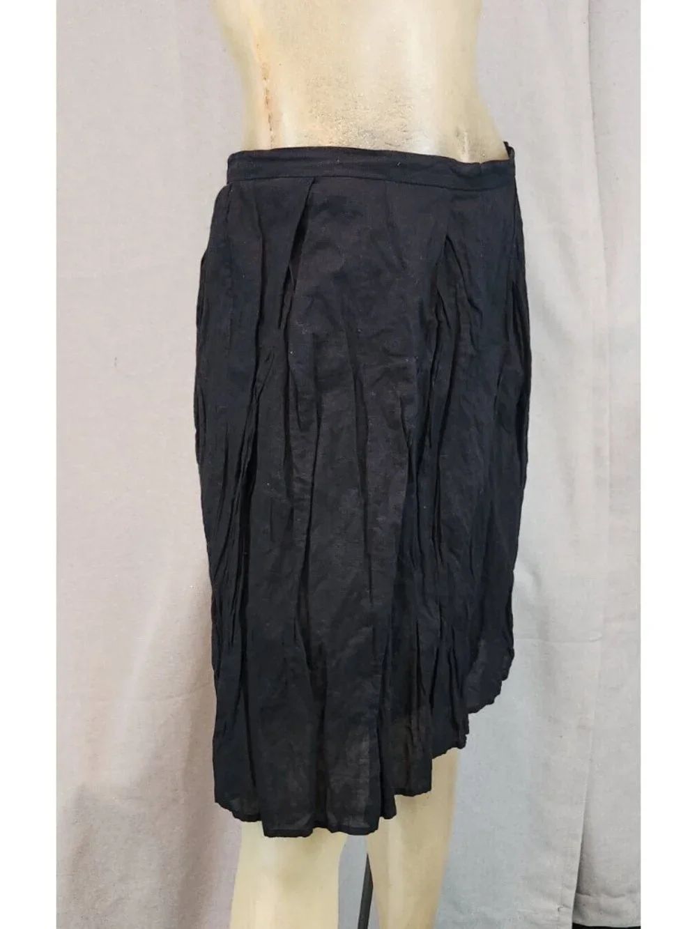 Kenneth Cole Solid Black Pleated Knee Length A Line Skirt Womens Size 2 XSMALL